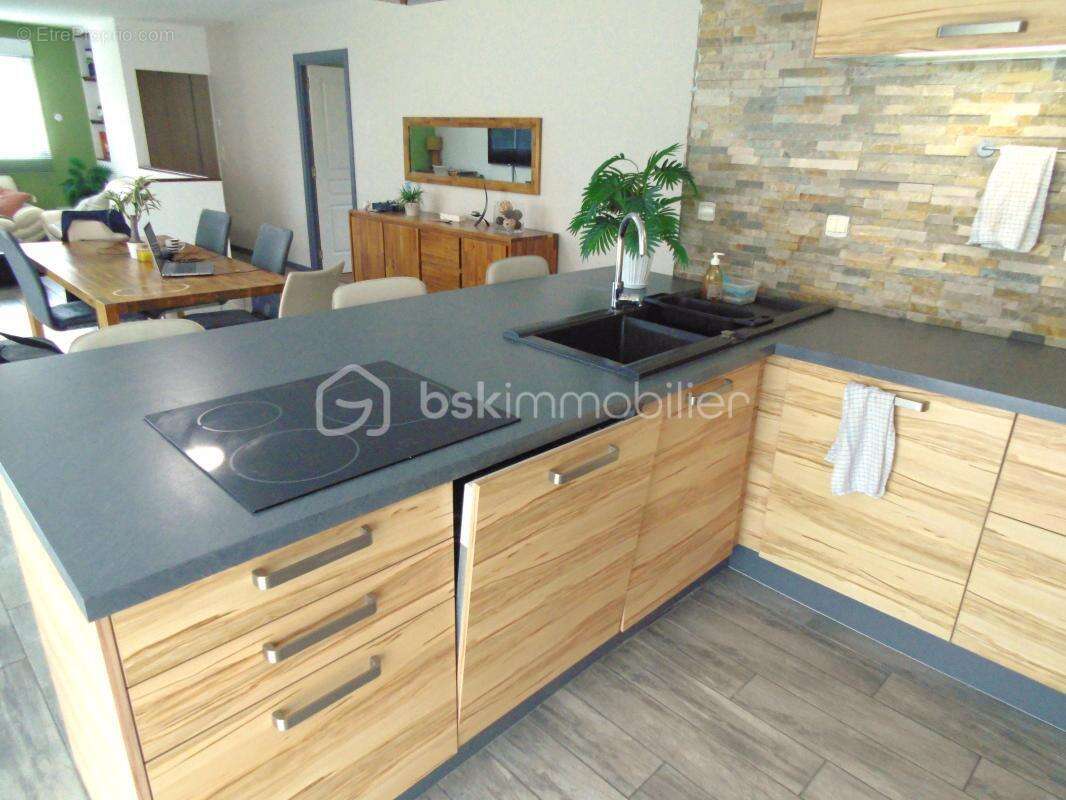 Maison de Plain-Pied (2010) 4 chambres dont une suite parentale - photo 9
