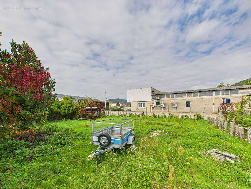Maison à SERVES-SUR-RHONE