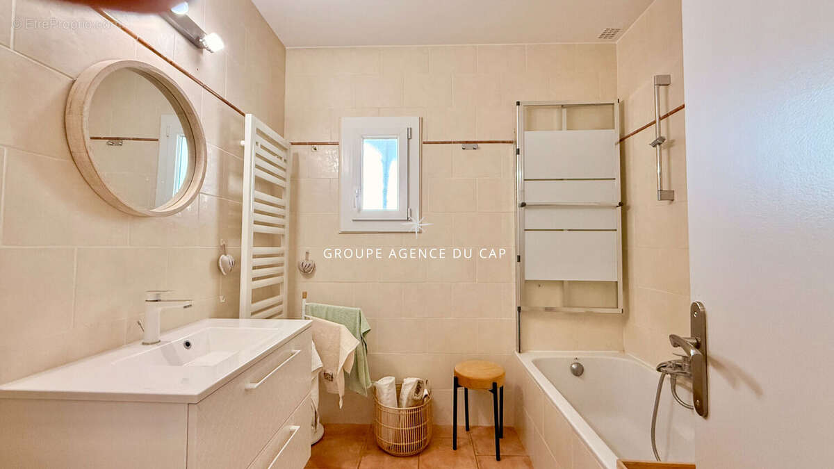 Villa vue mer 4 pieces avec piscine et studio, aux issambres - photo 11