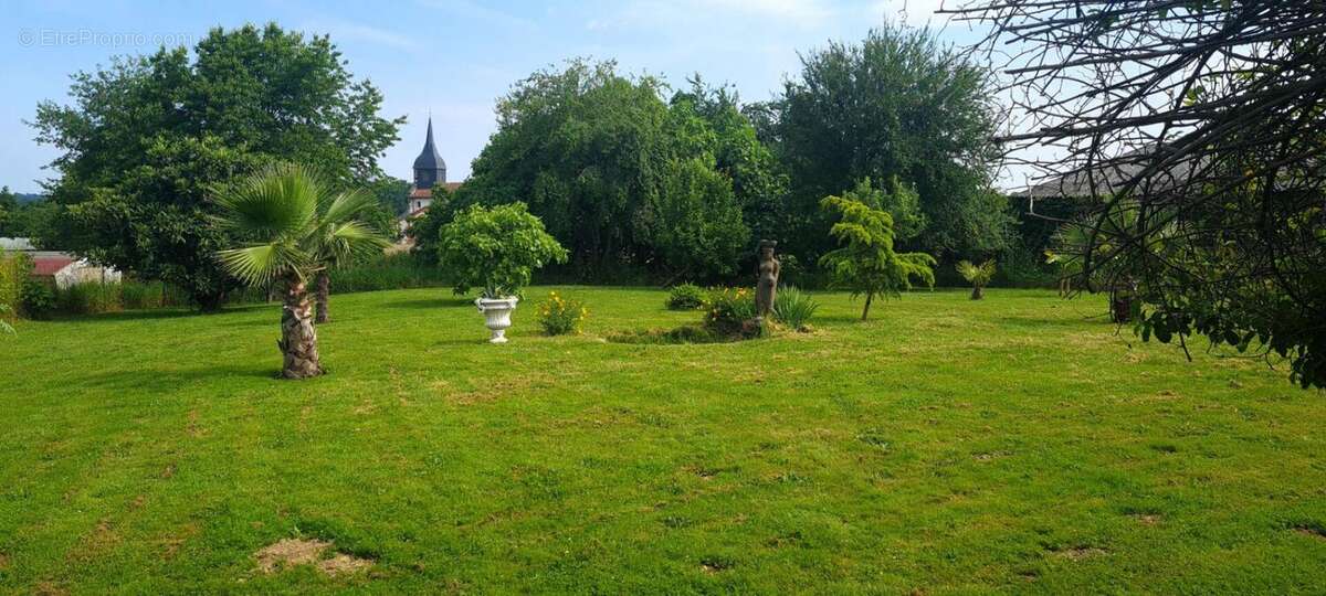 Maison à AIRE-SUR-L'ADOUR