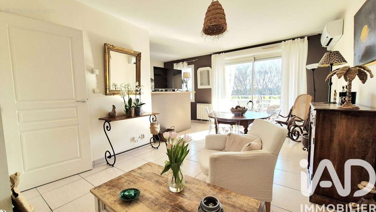 Photo 5 - Appartement à L'ISLE-SUR-LA-SORGUE