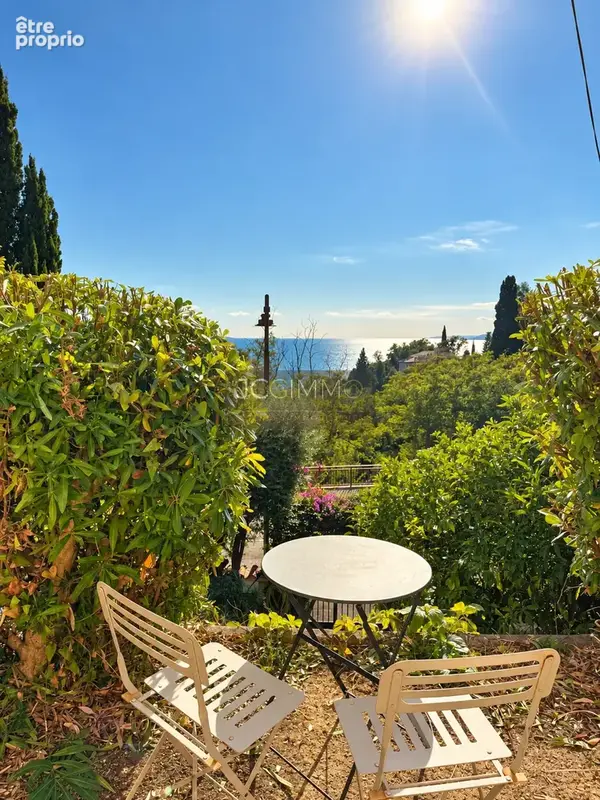 Appartement T1 entièrement rénové avec vue mer ! - photo 7