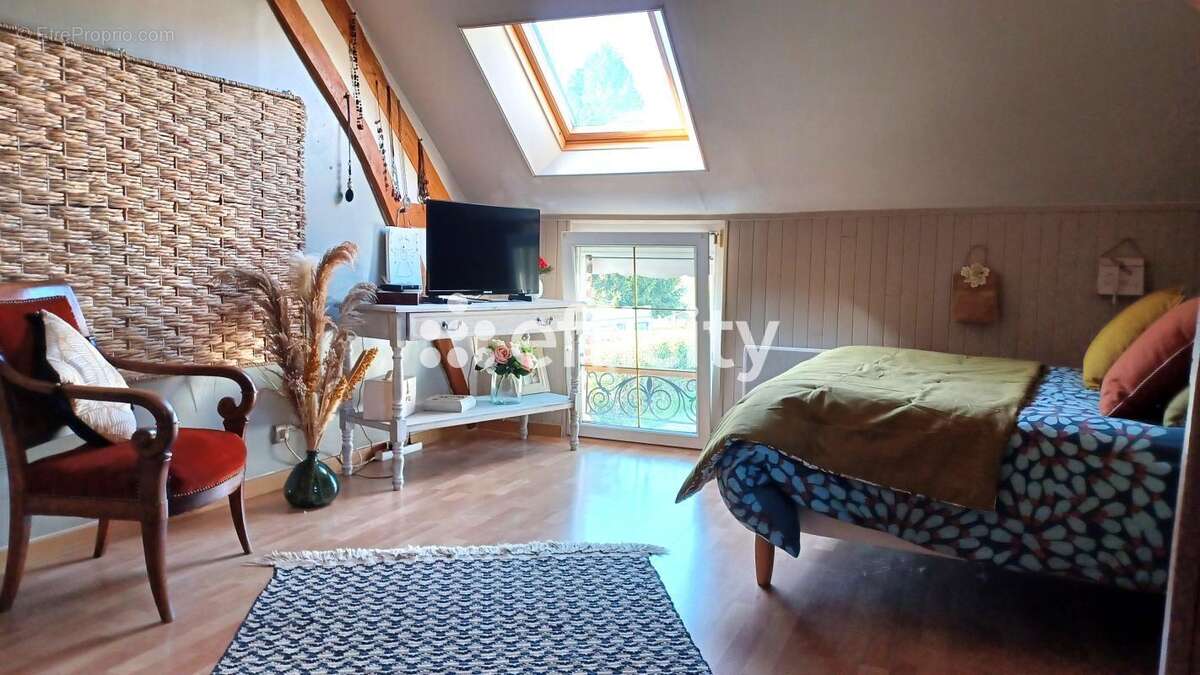 Maison à ONS-EN-BRAY