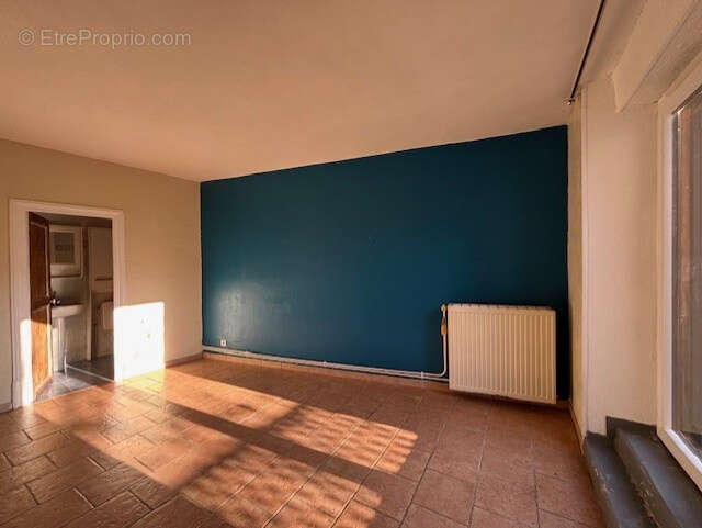 EXCLUSIVITE, maison 2 chambres, terrasse, jardin et dépendance en quartier historique. - photo 7
