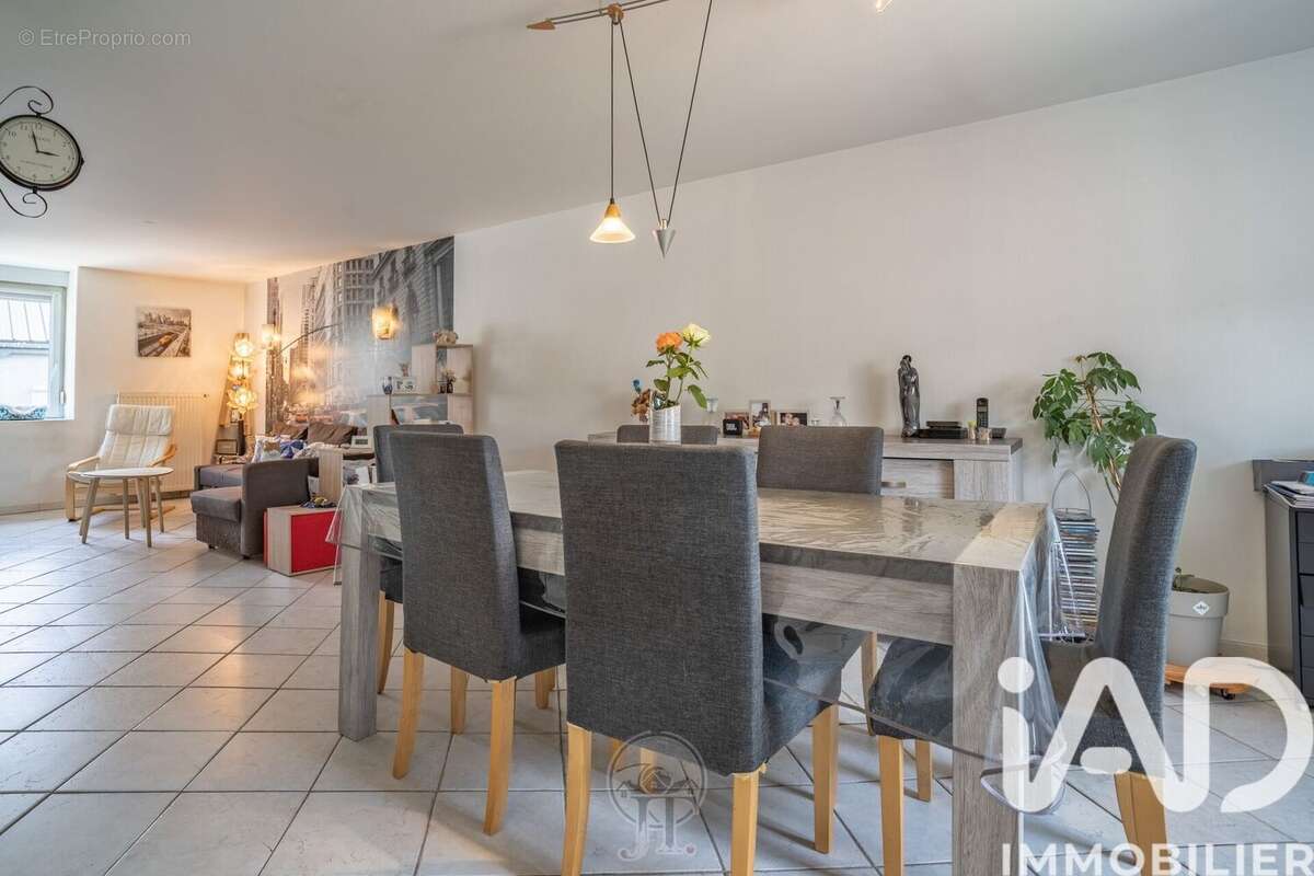 Photo 8 - Appartement à ALGRANGE