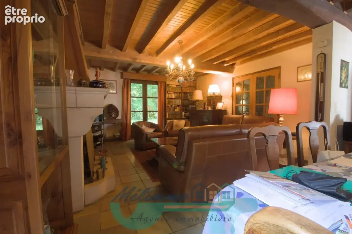Maison 9 pièces 142 m² à vendre à Sougeres-En-Puisaye (89520) - photo 2
