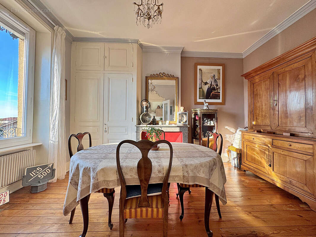 Appartement à BOURGOIN-JALLIEU