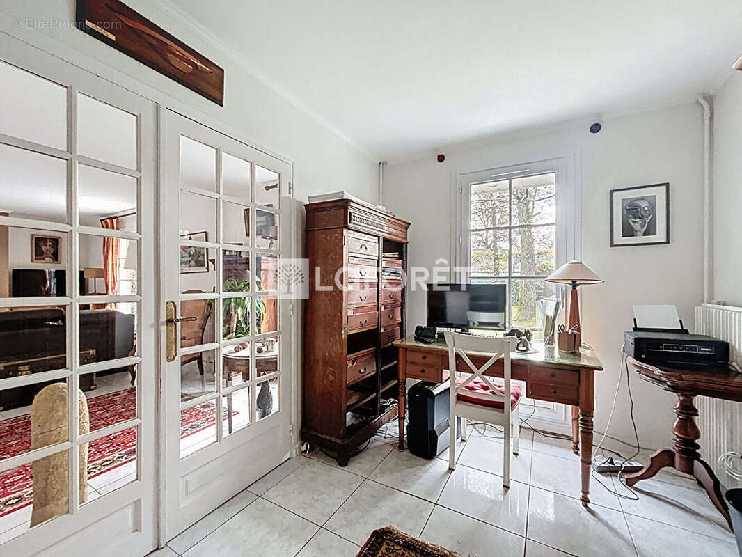 Maison à VERNEUIL-SUR-SEINE
