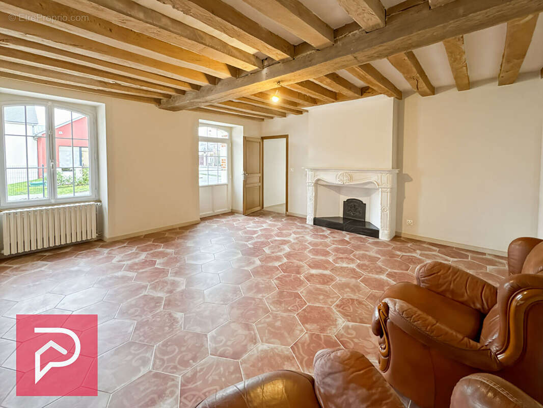 Propriété entièrement rénovée entre BERNAY / BEAUMONT-LE-ROGER - photo 8