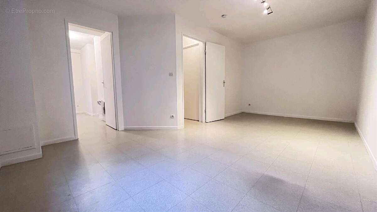 Appartement à LOUVRES