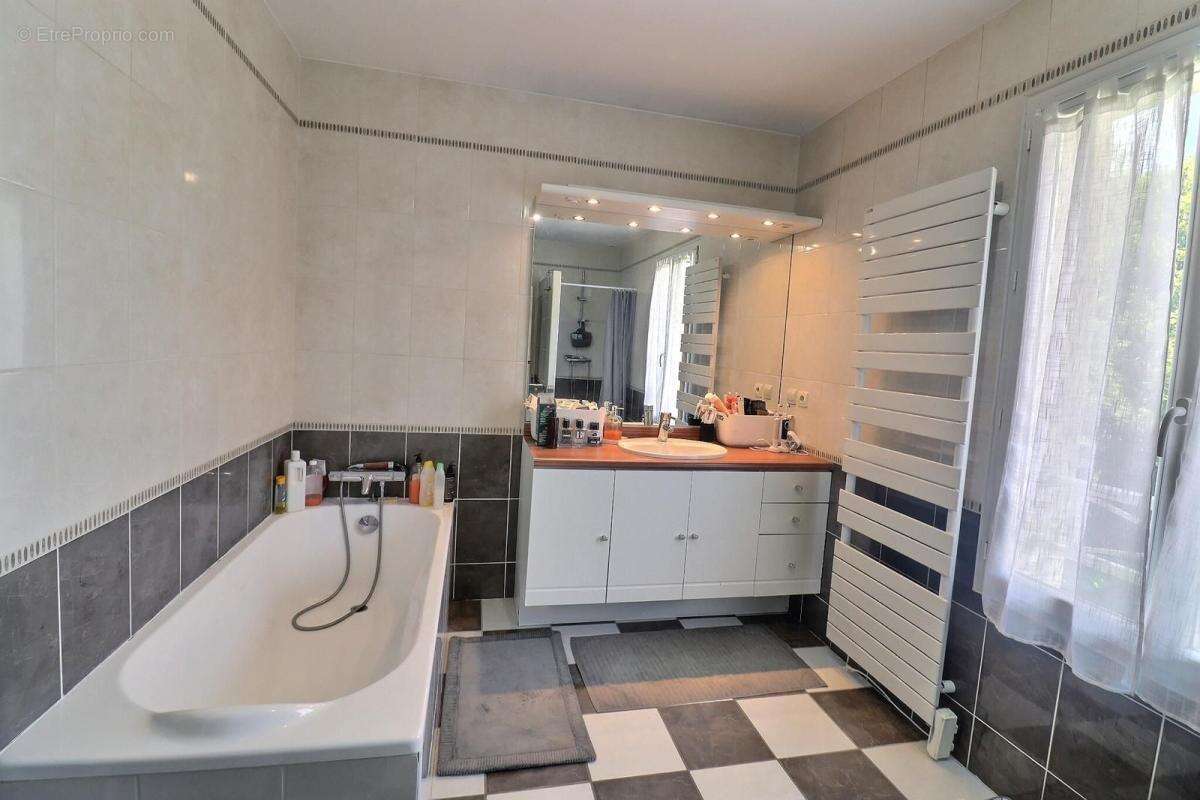 A vendre maison 3 chambres à montalieu vercieu (38390) - photo 9