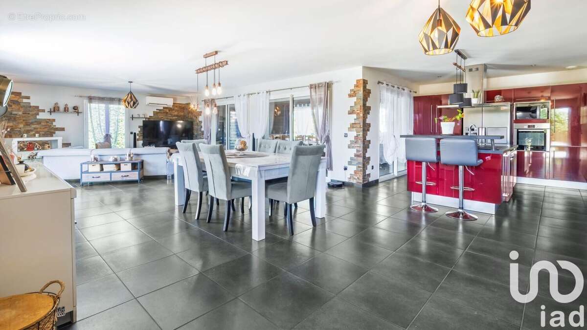 Photo 6 - Maison à IZON