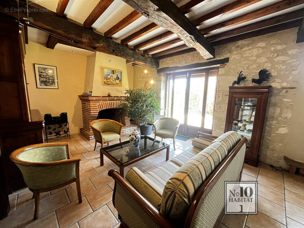 Maison à MAUVEZIN