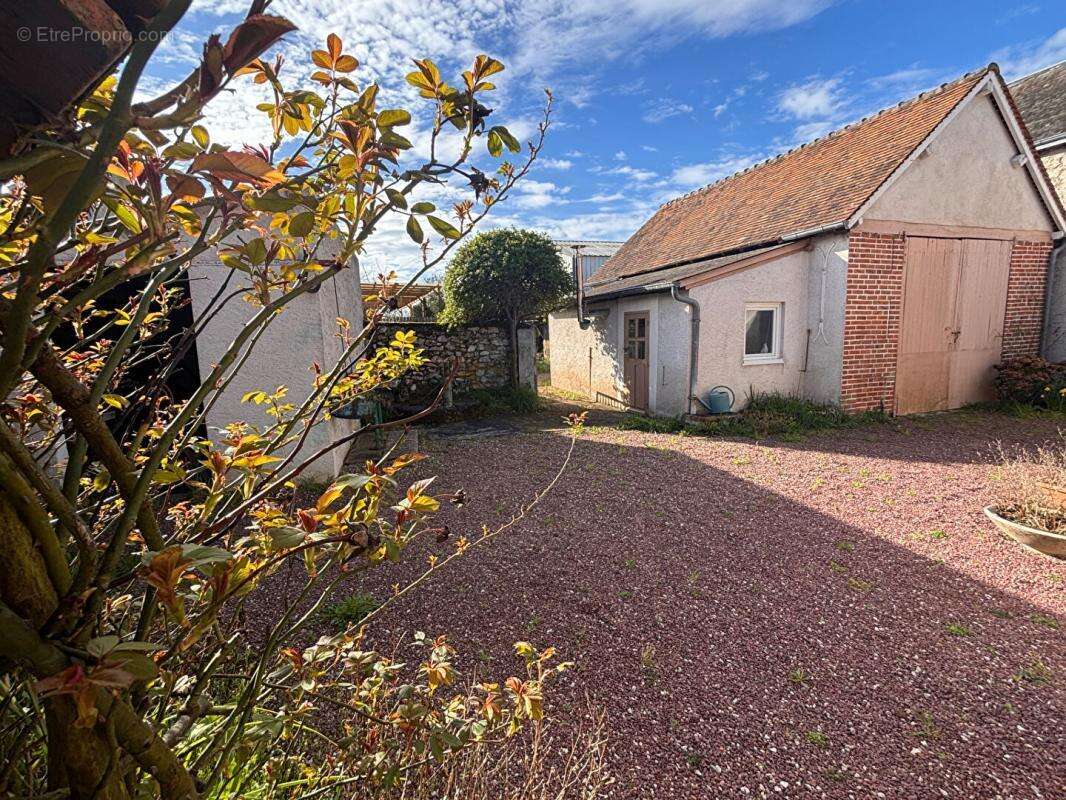 Maison à MONT-PRES-CHAMBORD