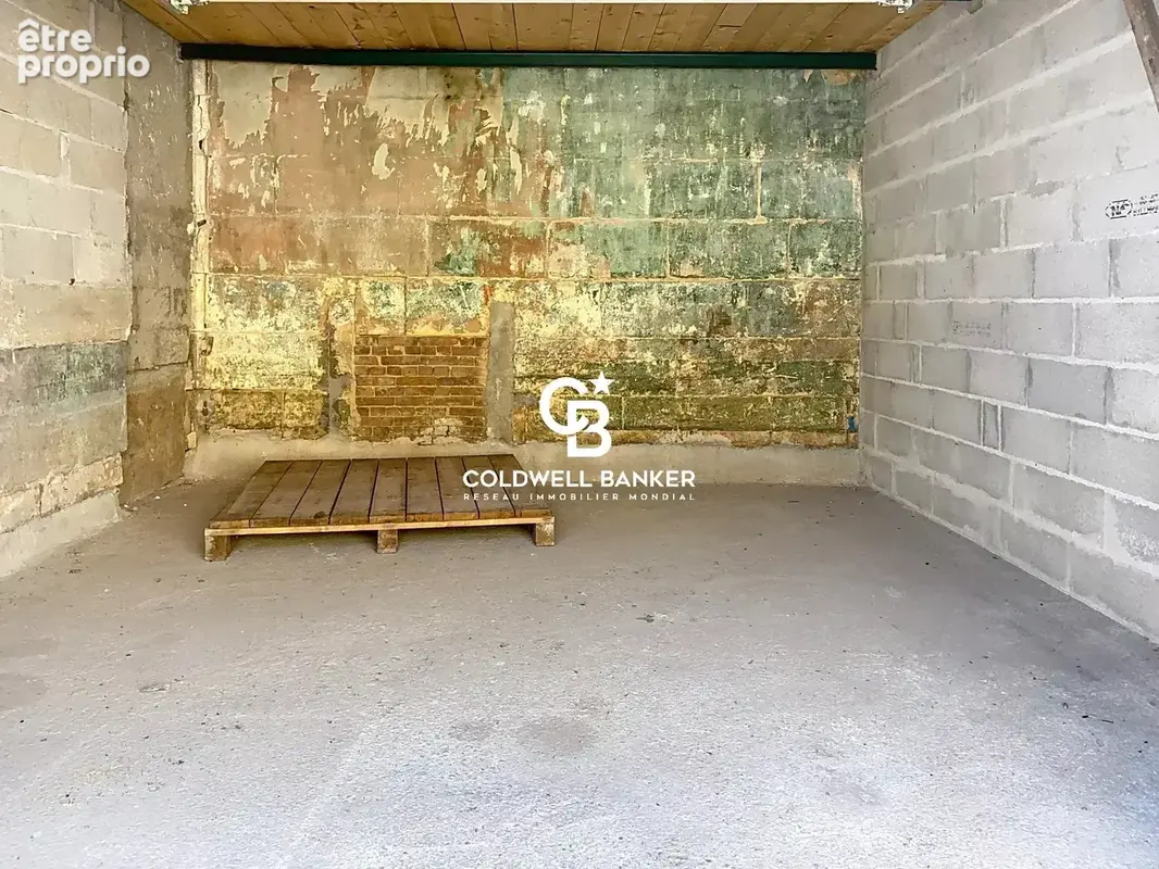 Vente de trois garages au centre de Saintes - photo 2