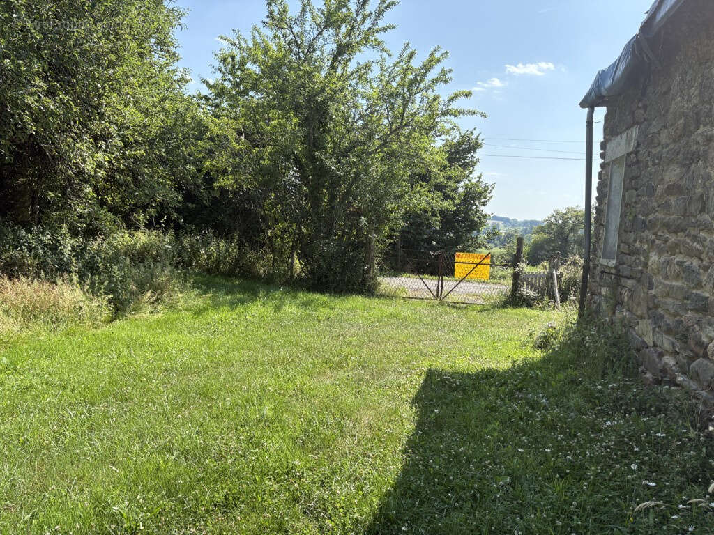 Maison à LAGRAULIERE