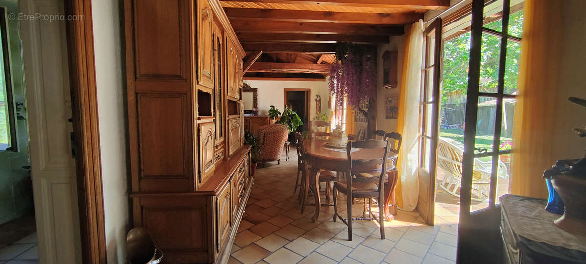 Autre à PARENTIS-EN-BORN