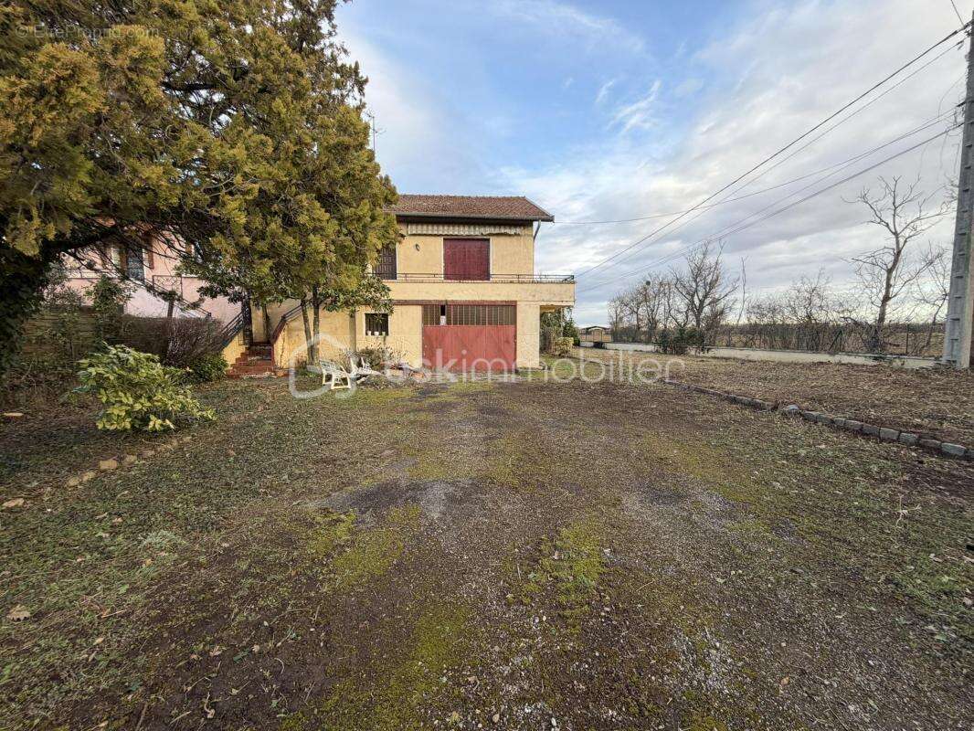 Maison à SAINT-BONNET-DE-MURE