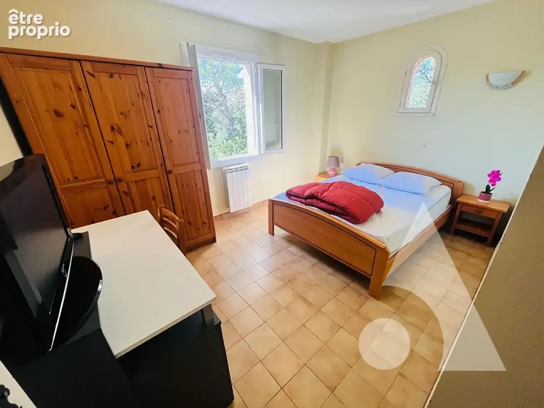 Villa Saint Raphael  au calme- 160m² - 5 chambres - Piscine - photo 8