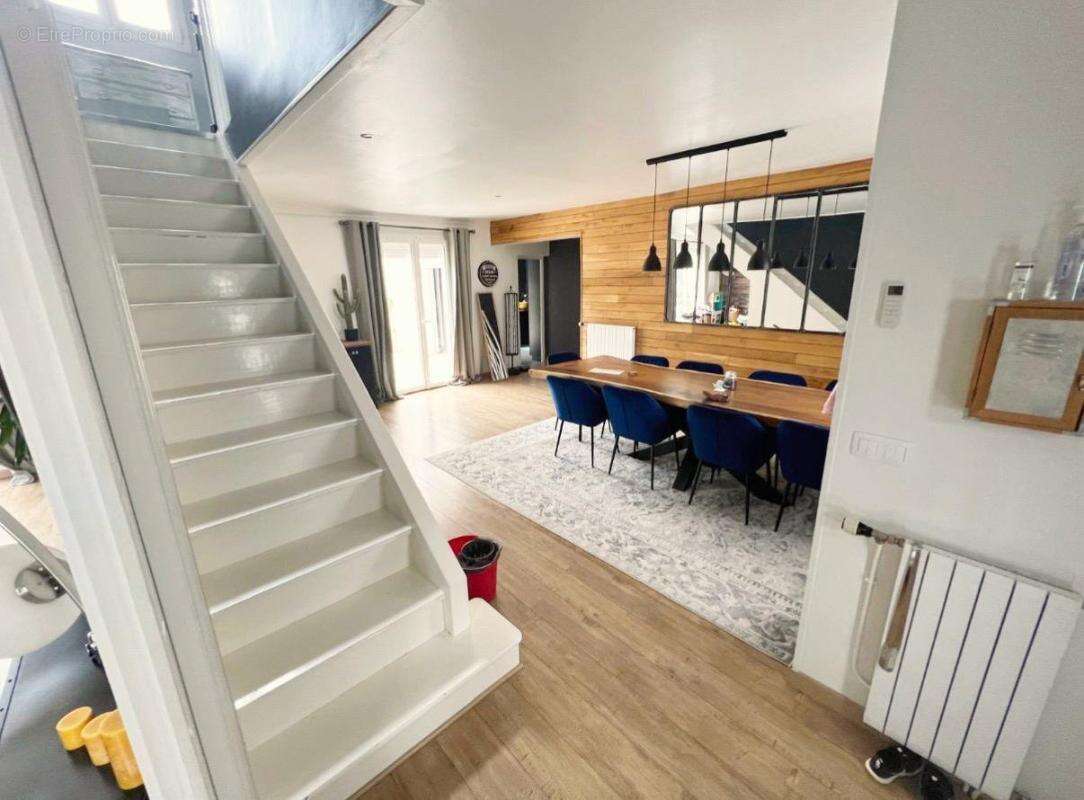 Maison à SAINT-GERMAIN-LES-CORBEIL