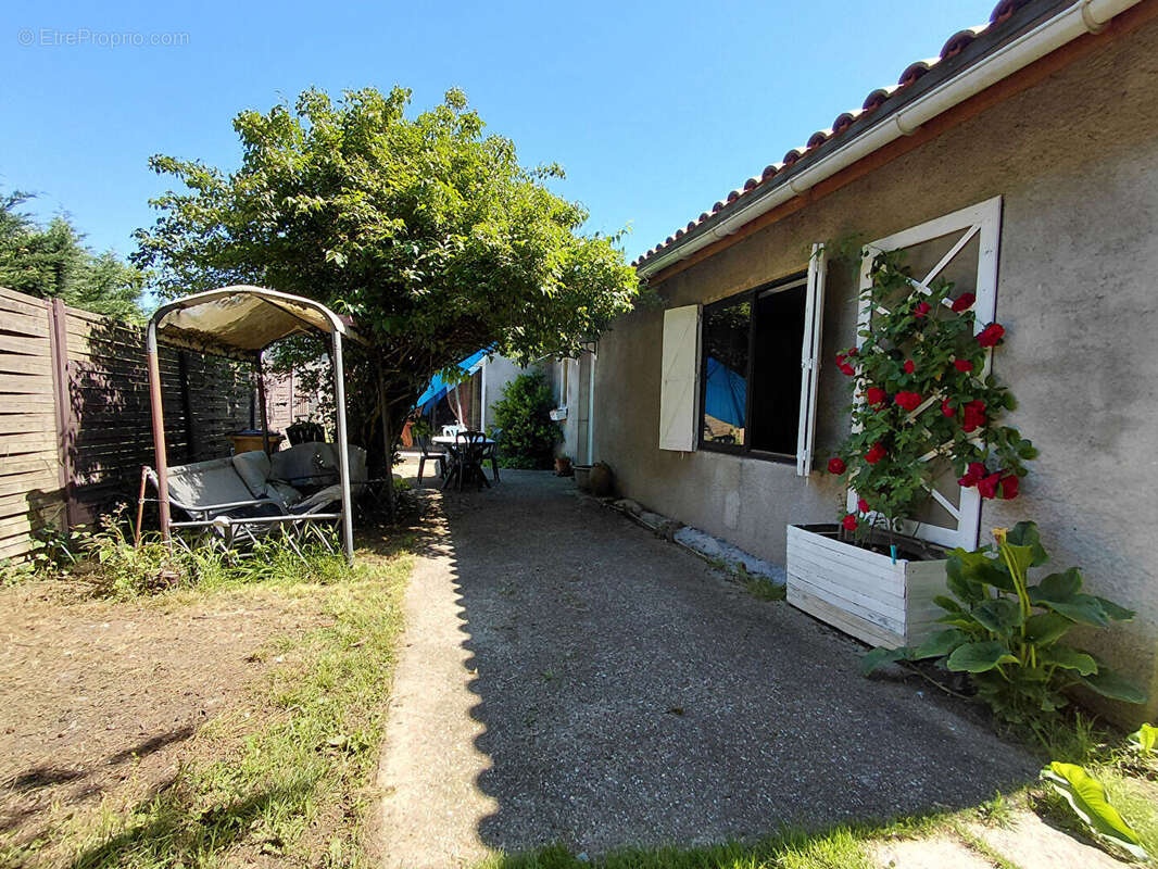 Maison à PUGNAC