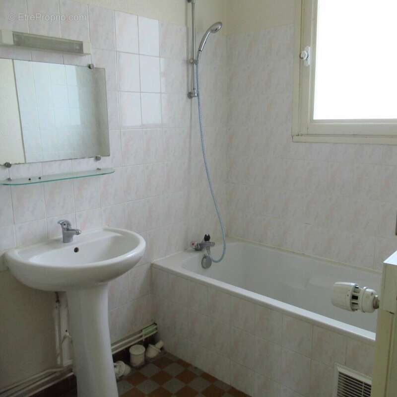 Maison à PARAY-LE-MONIAL