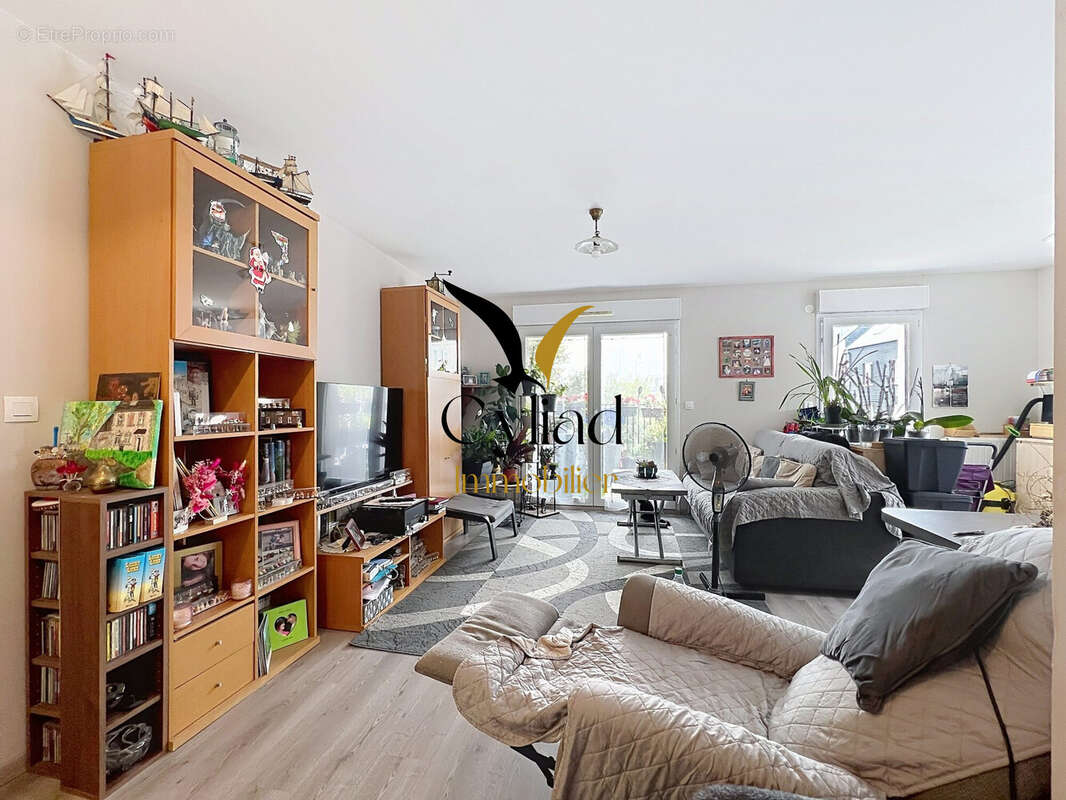 Appartement 64 m² à Saint-Meloir-Des-Ondes  - photo 3