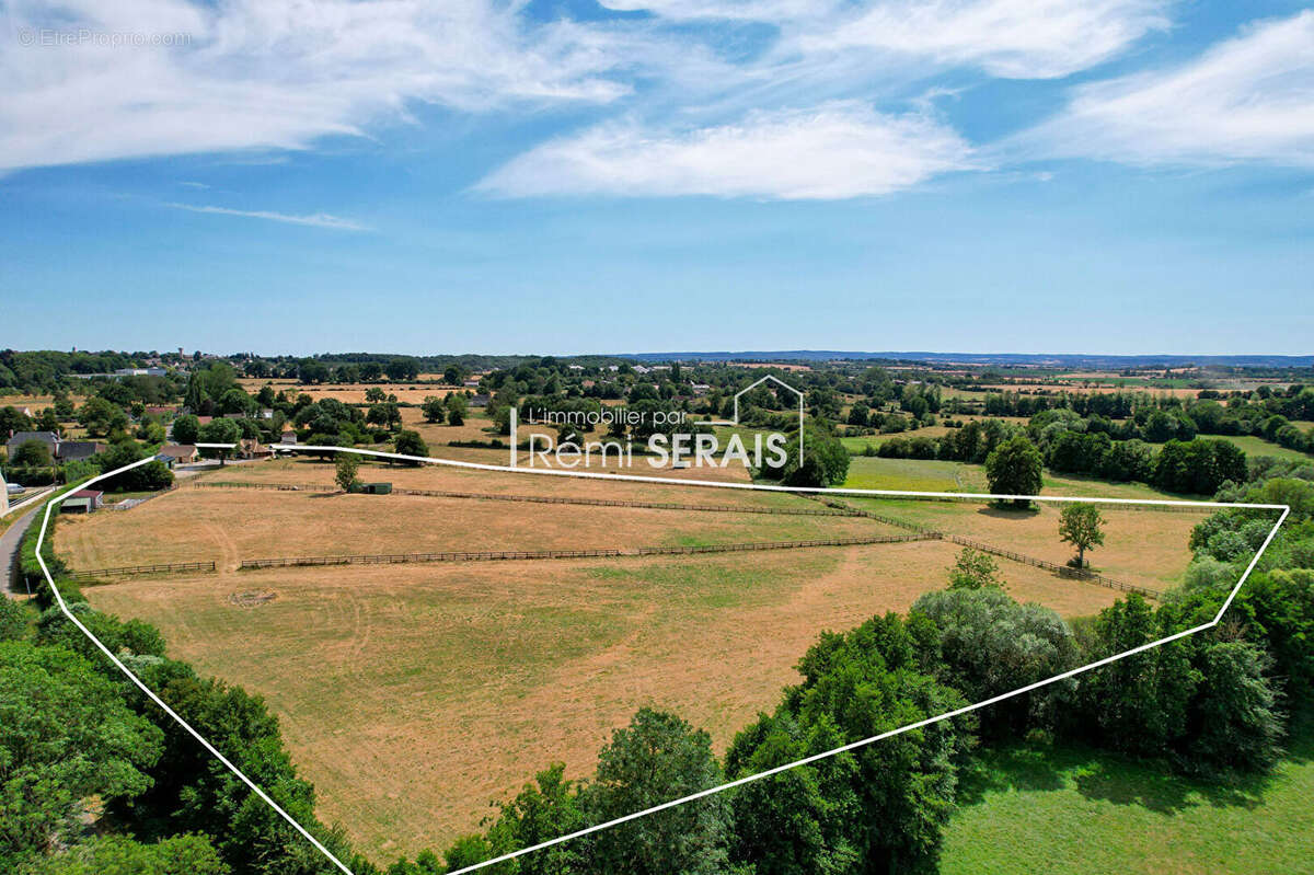 Propriété contemporaine  de caractère sur 5.8 hectares aux portes de Sées. - photo 2