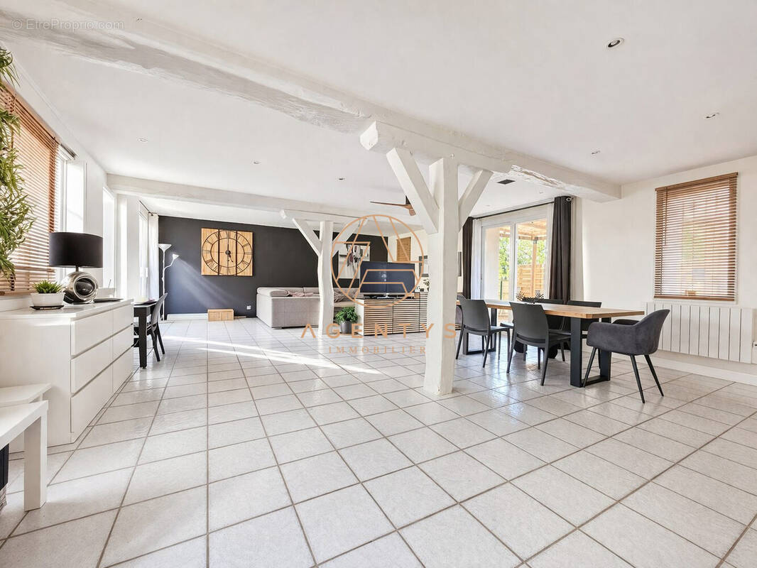 Maison à NOISY-LE-GRAND