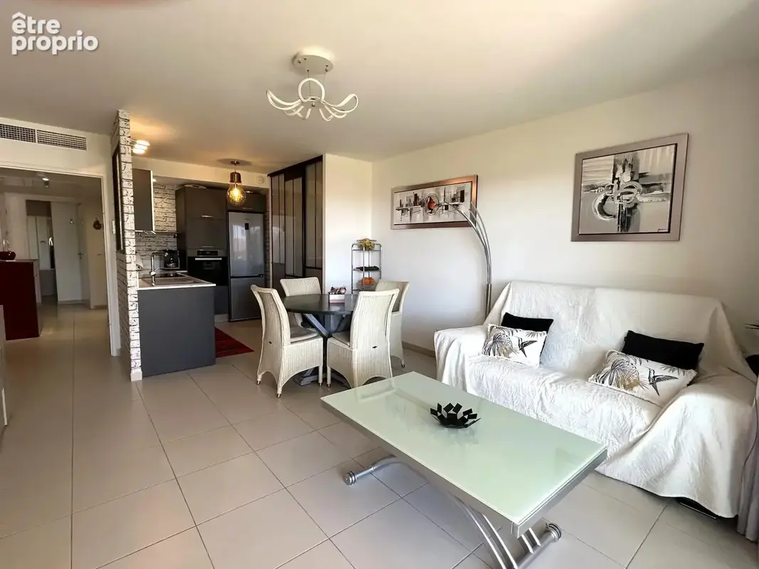 3 pièces lumineux avec terrasse, garage double, à pied du bord de mer - photo 4