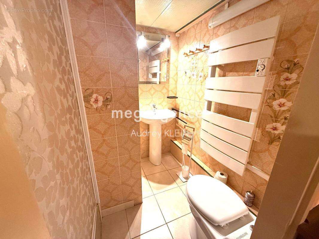 Maison à SAINT-JULIEN-DU-SAULT