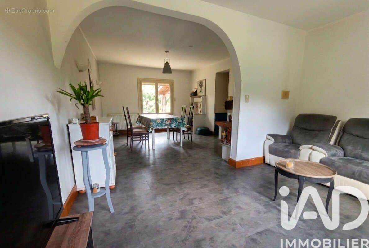 Photo 4 - Maison à SAINT-ASTIER