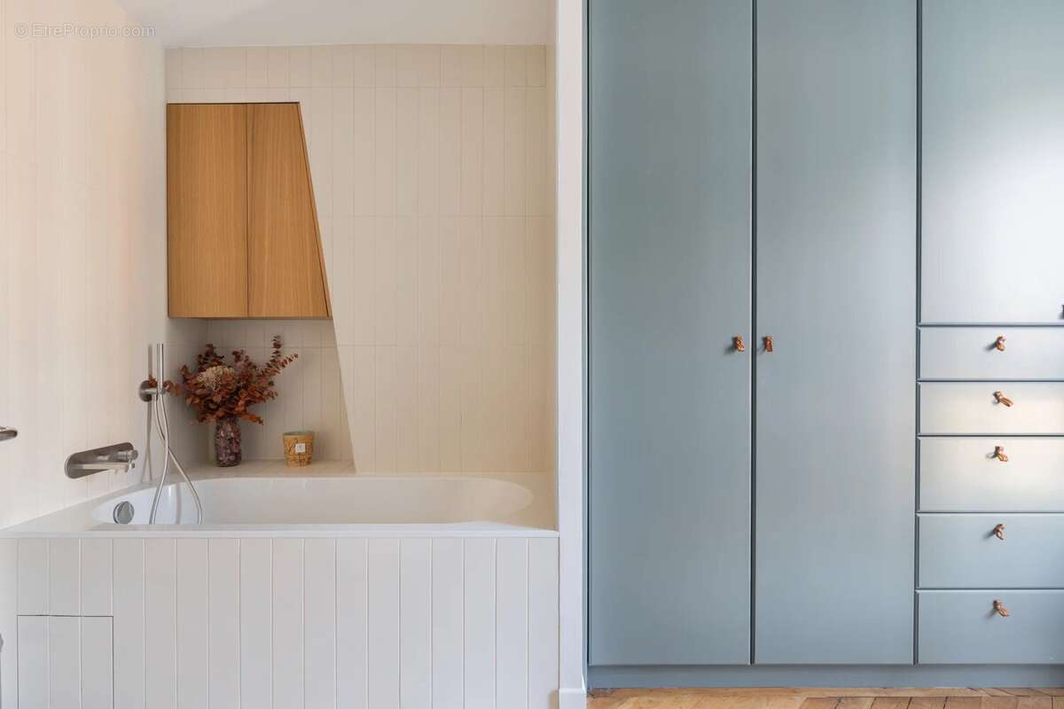 Appartement à PARIS-7E
