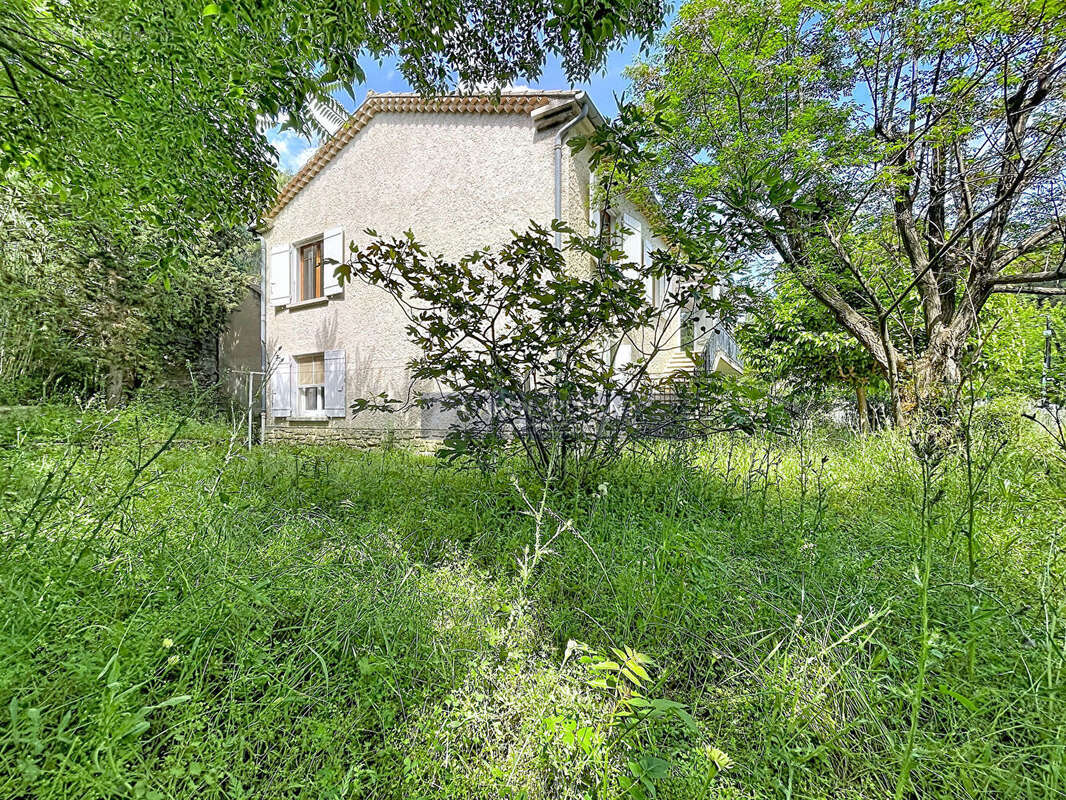 Appartement à VACQUEYRAS