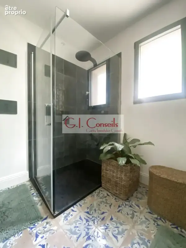 ANDERNOS- Proche centre ville, maison neuve plain pied, jacuzzi, jardin - photo 5