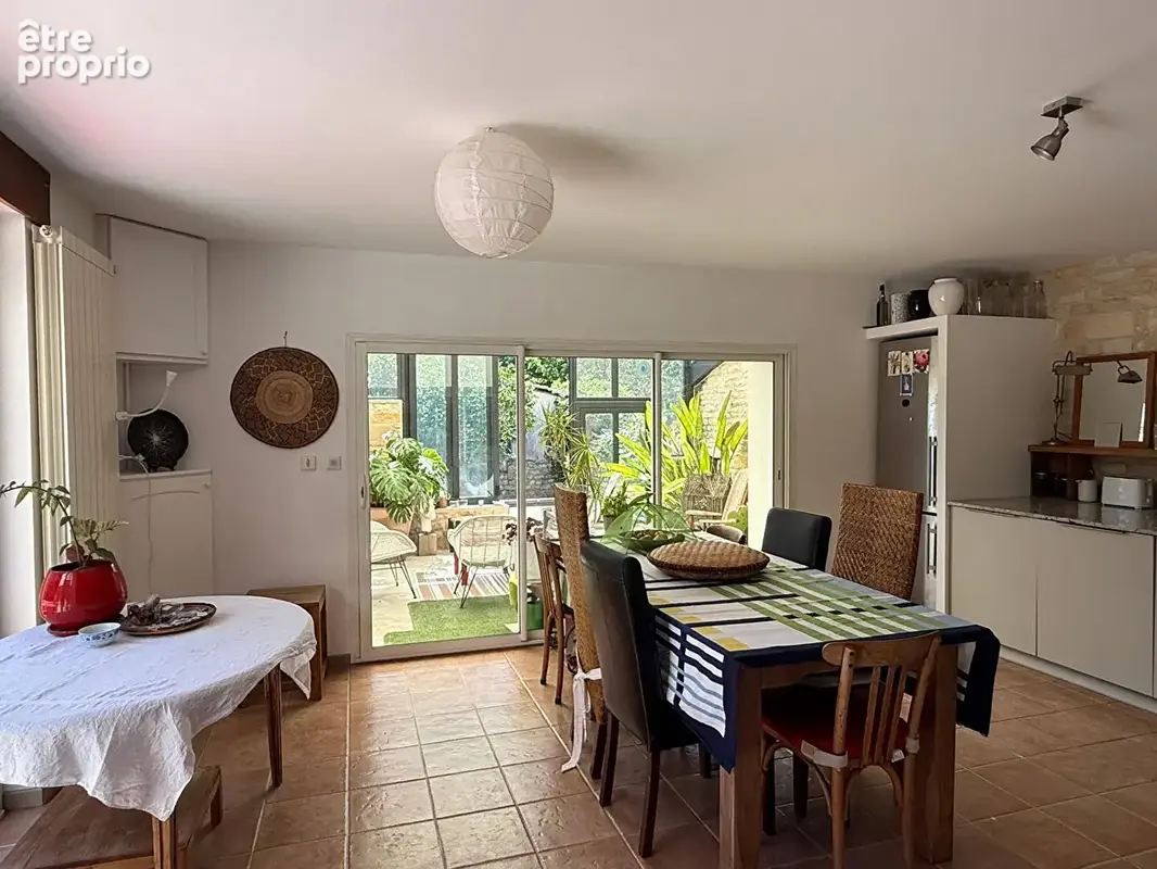 ARDILLIÈRES - Charentaise de charme avec maison d'amis, piscine et dépendances. - photo 8