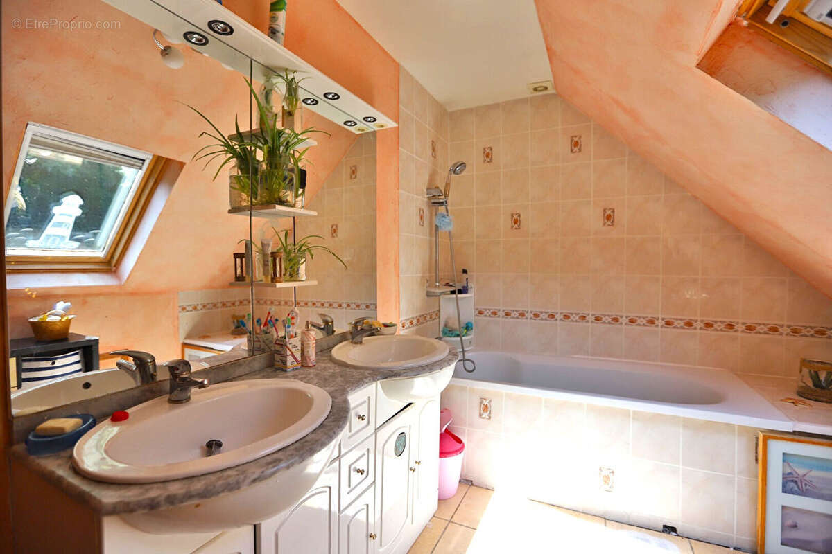 Maison à SAINT-GERMAIN-DE-LA-GRANGE