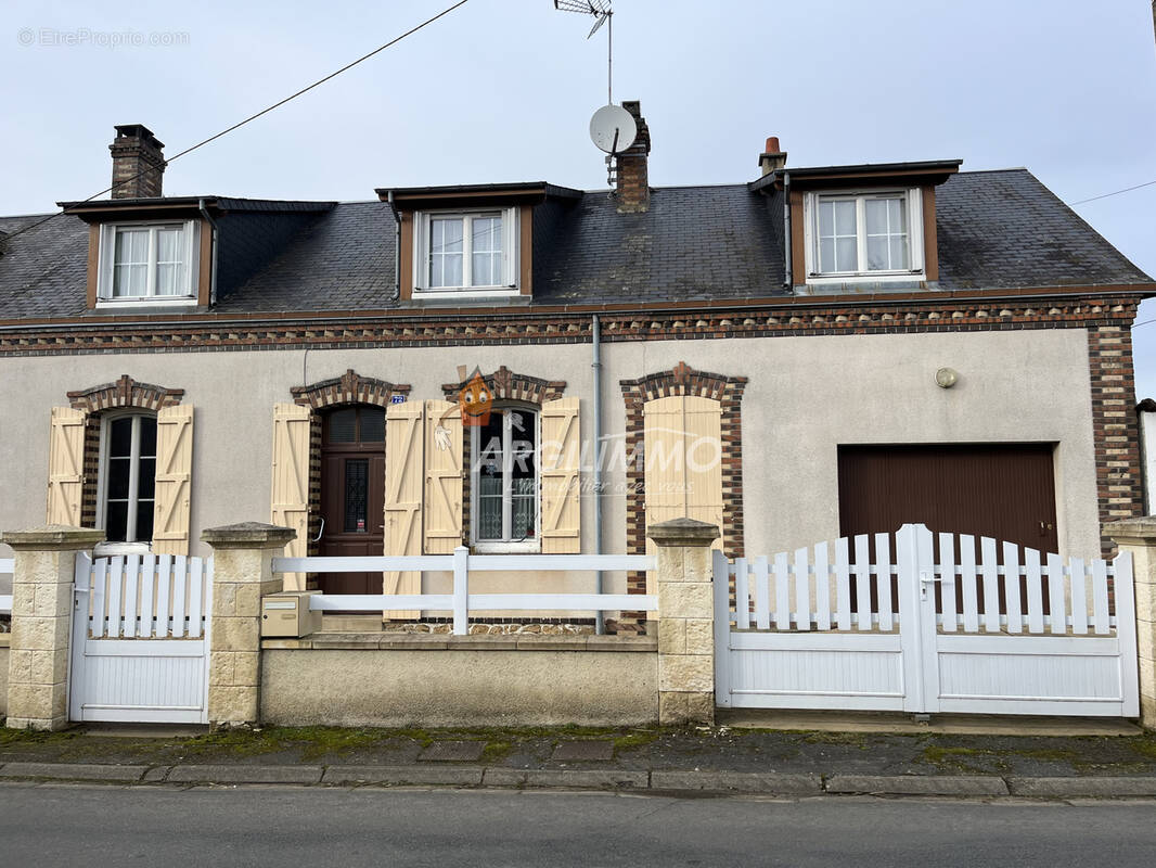 Maison à COUDRECIEUX
