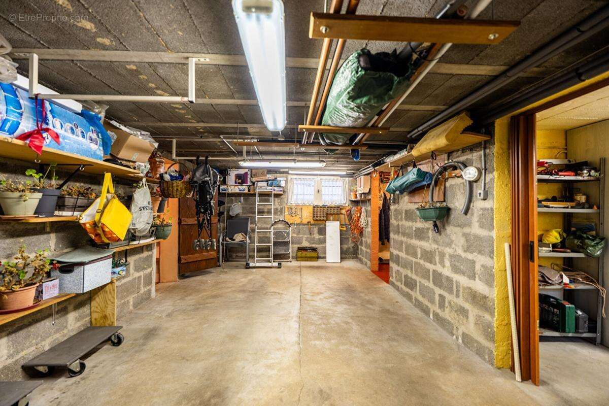 Maison à VARENNES-VAUZELLES