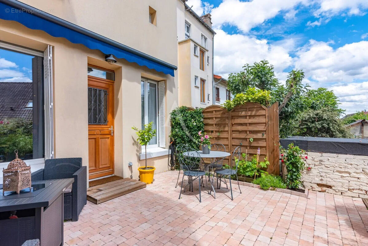 Maison à FONTENAY-SOUS-BOIS