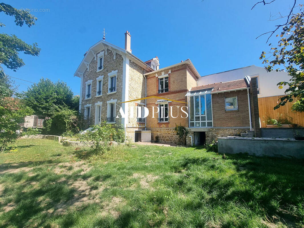 Maison à SAINT-LEU-LA-FORET