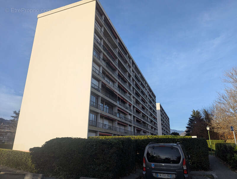 Appartement à ECHIROLLES