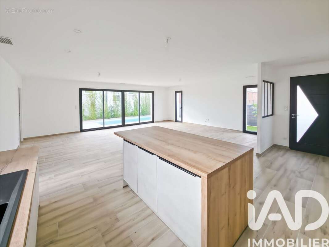 Maison 115 m² à Sauvian  - photo 4