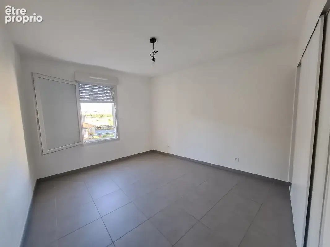 Appartement T4 lumineux avec terrasse et garage   Centre de Quincieux - photo 11