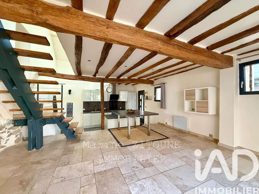 Photo 3 - Maison à LA VILLE-DU-BOIS