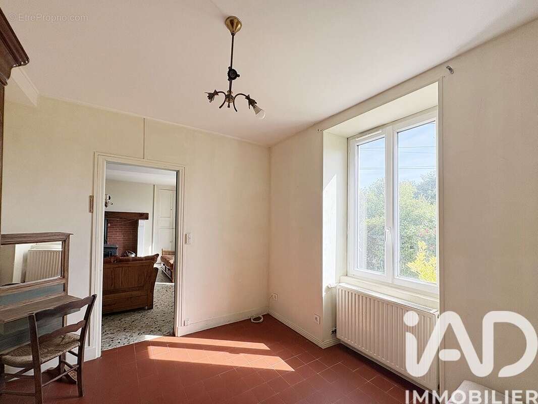 Maison 87 m² à Treigny  - photo 9