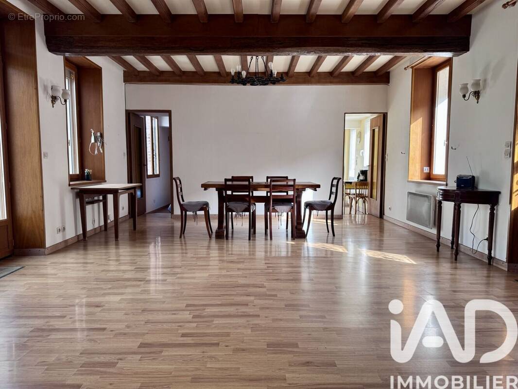 Photo 1 - Maison à LA NEUVILLE-ROY