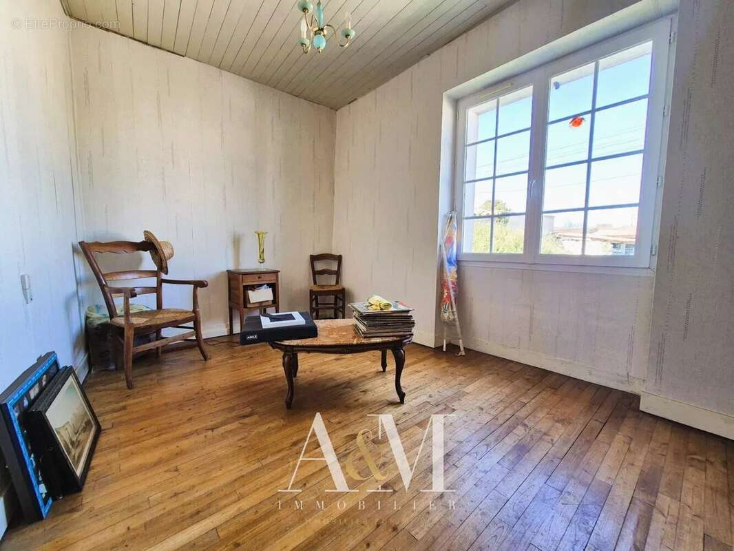 Maison à SAINT-SATURNIN