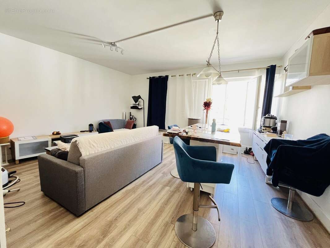 Appartement 253 m² à Neris-Les-Bains  - photo 6
