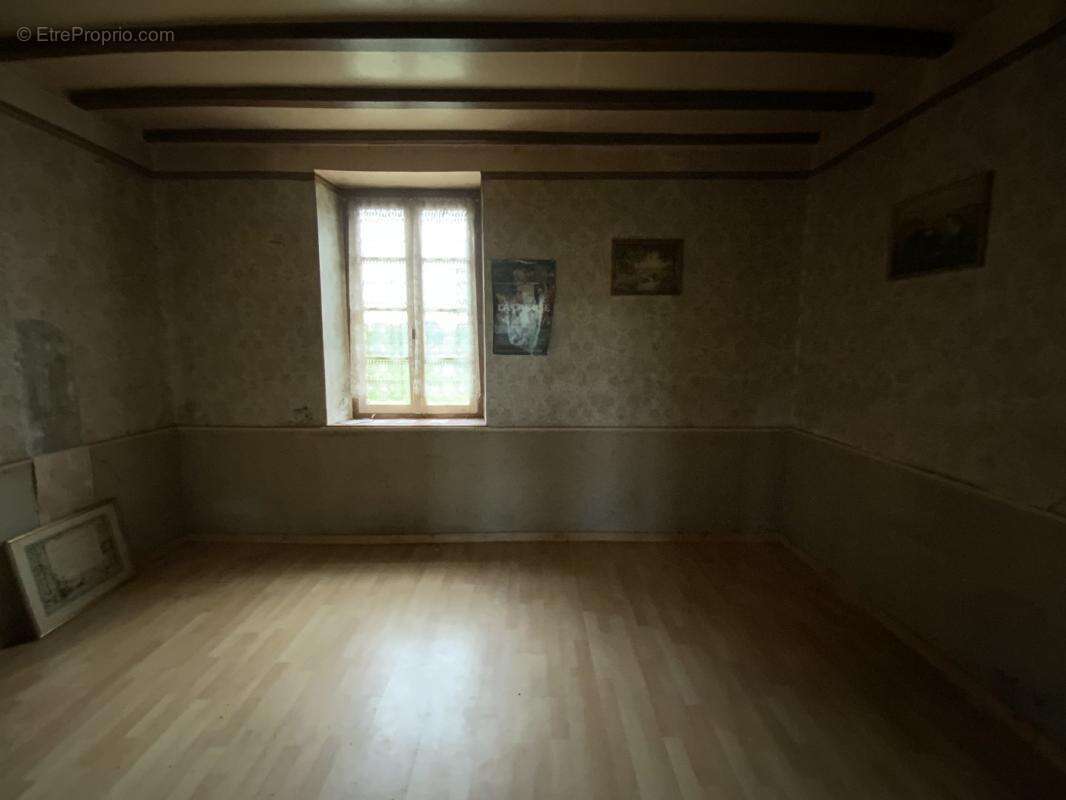 Maison à BONNAT